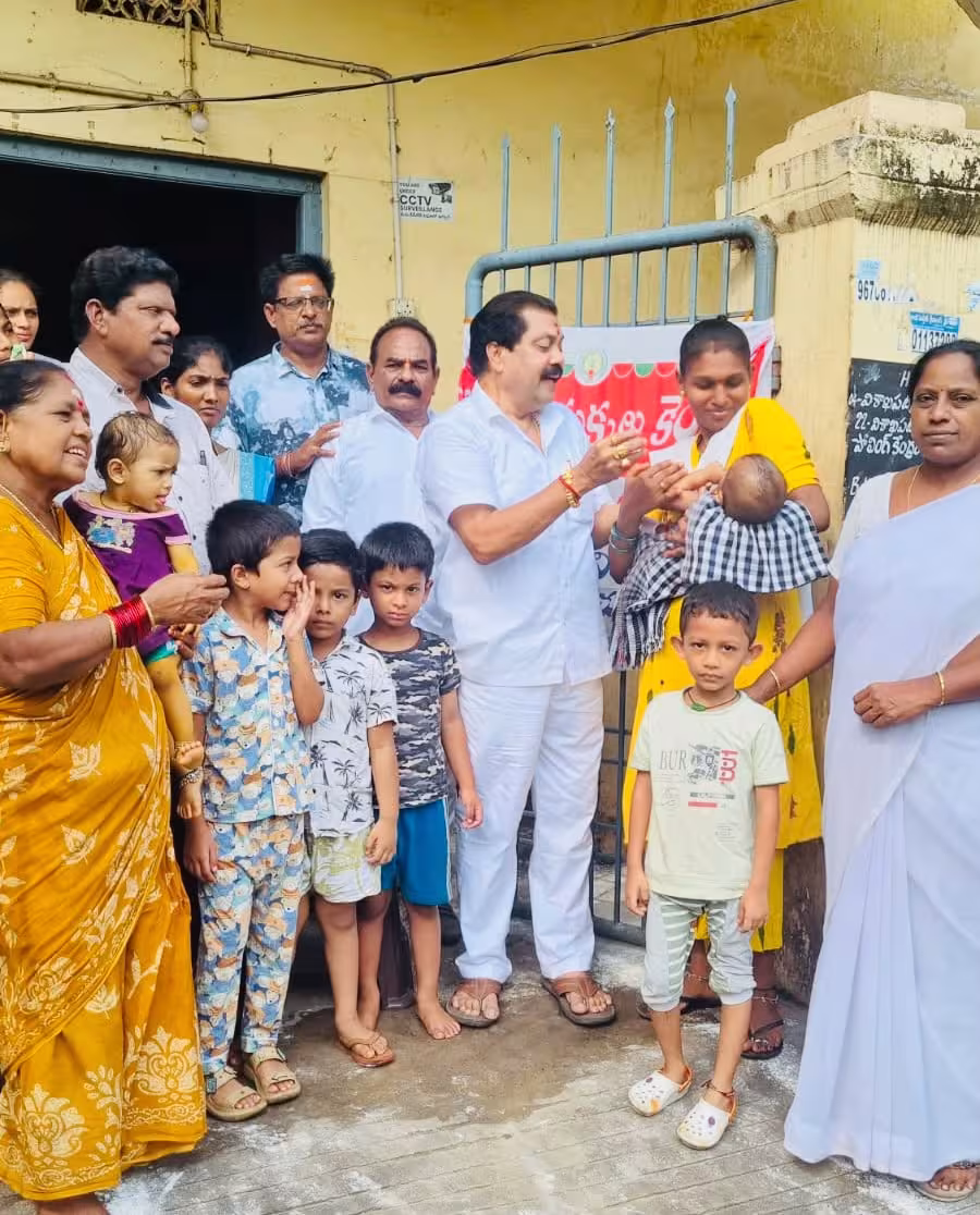 5 సంవత్సరాల లోపు వయస్సు ఉన్న ప్రతి చిన్నారికి పోలియో చుక్కలు తప్పనిసరిగా వేయించాలన్నారు